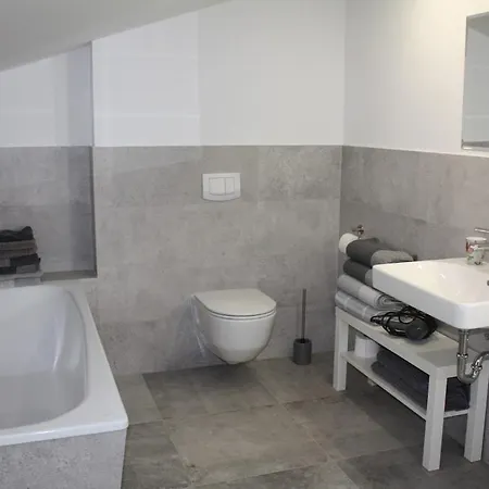 Alte Schmiede Mit Gutspark * Rambin