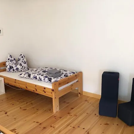 Alte Schmiede Mit Gutspark Lägenhet Rambin