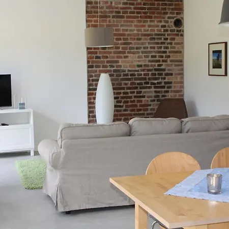 Alte Schmiede Mit Gutspark Rambin