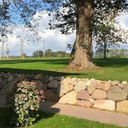 Alte Schmiede Mit Gutspark Lägenhet *