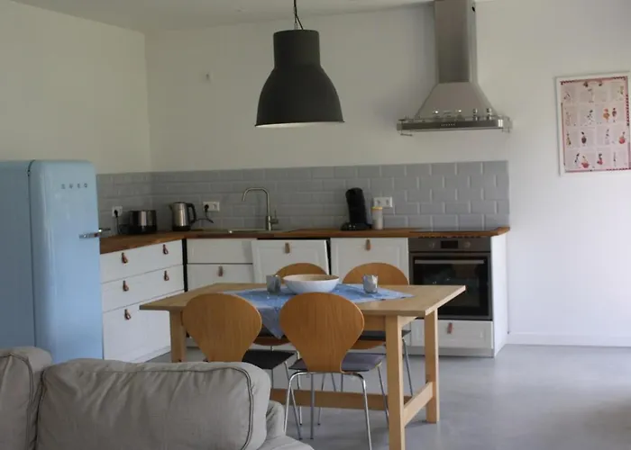 Alte Schmiede Mit Gutspark Rambin