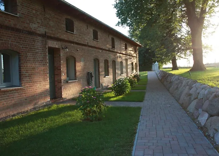 アパート Alte Schmiede Mit Gutspark *