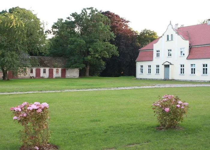 アパート Alte Schmiede Mit Gutspark