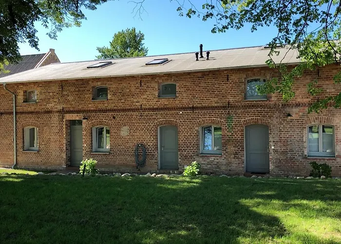 アパート Alte Schmiede Mit Gutspark *