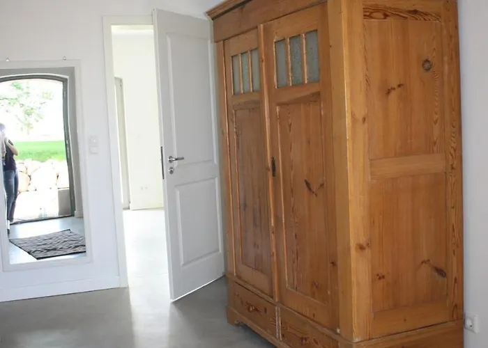 アパート Alte Schmiede Mit Gutspark Rambin